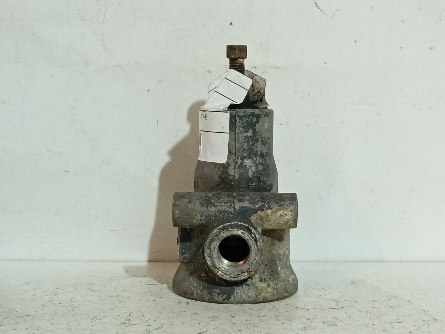 VALVULA SCANIA - Imagem-1