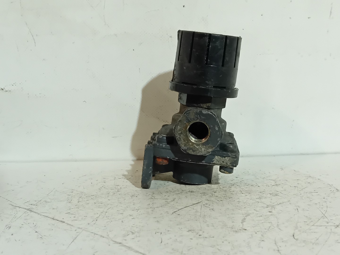 VALVULA SCANIA - Imagem-1