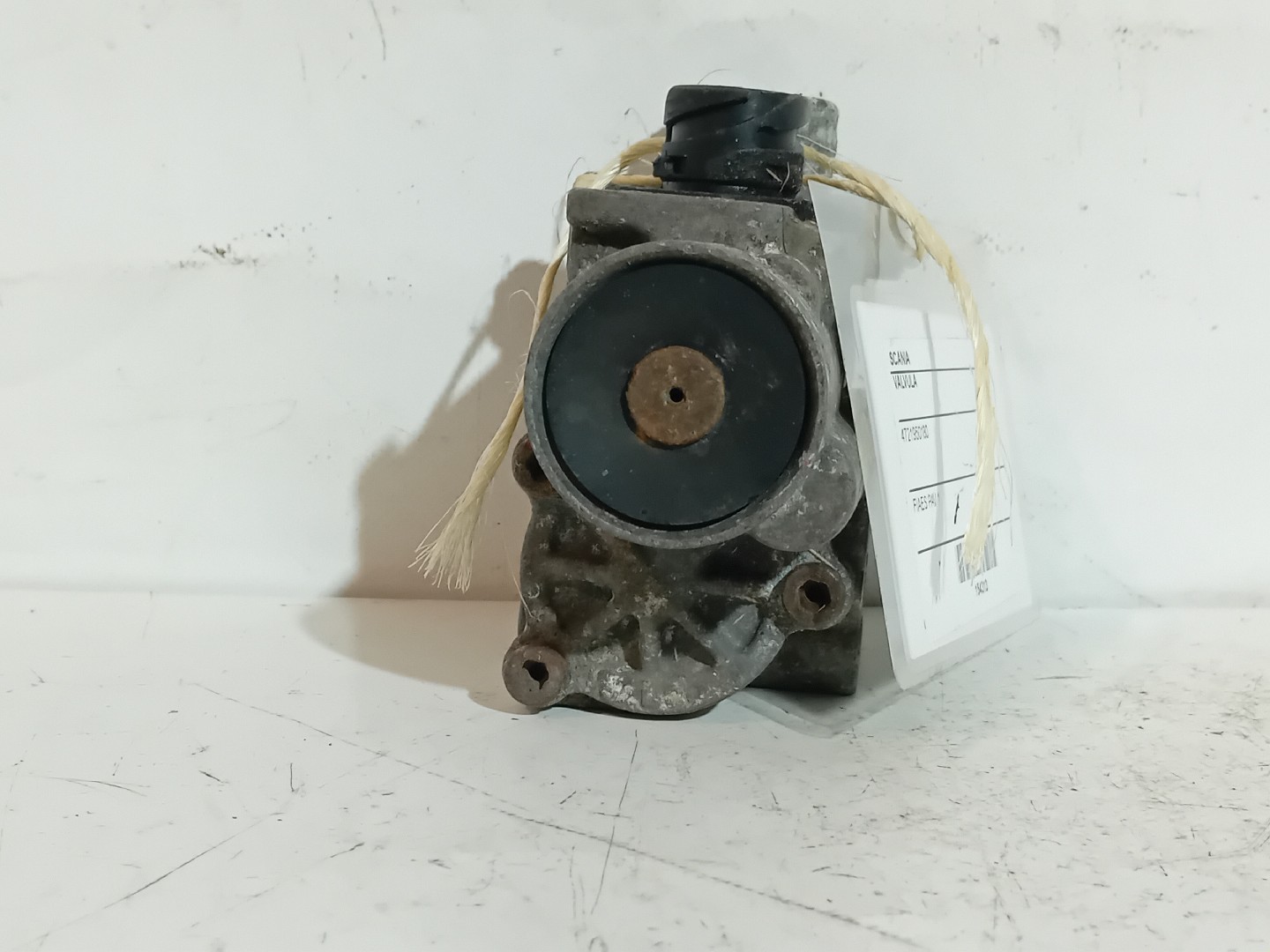 VALVULA SCANIA - Imagem-3