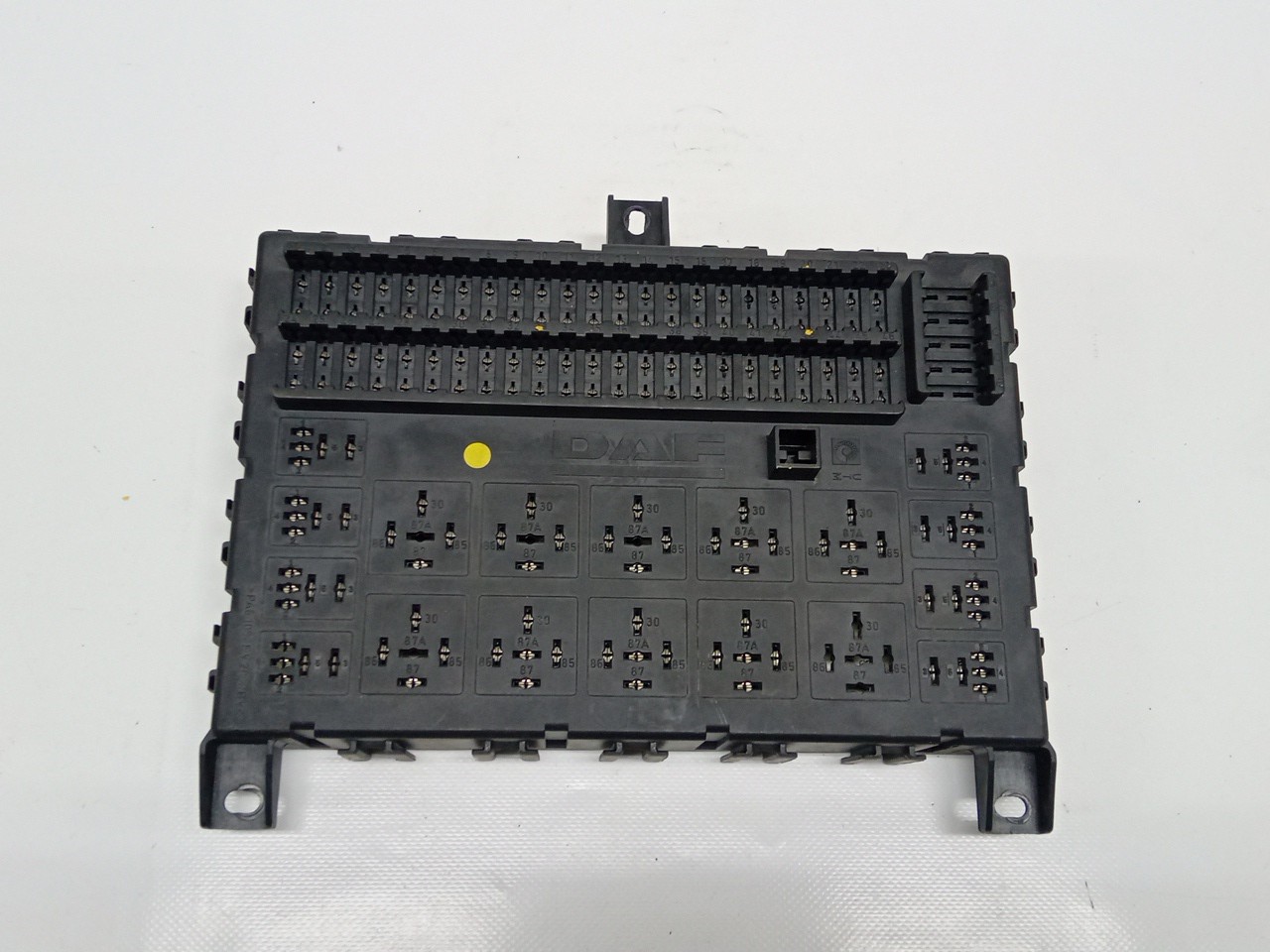 Caixa dos Fusíveis DAF - ID S_36733