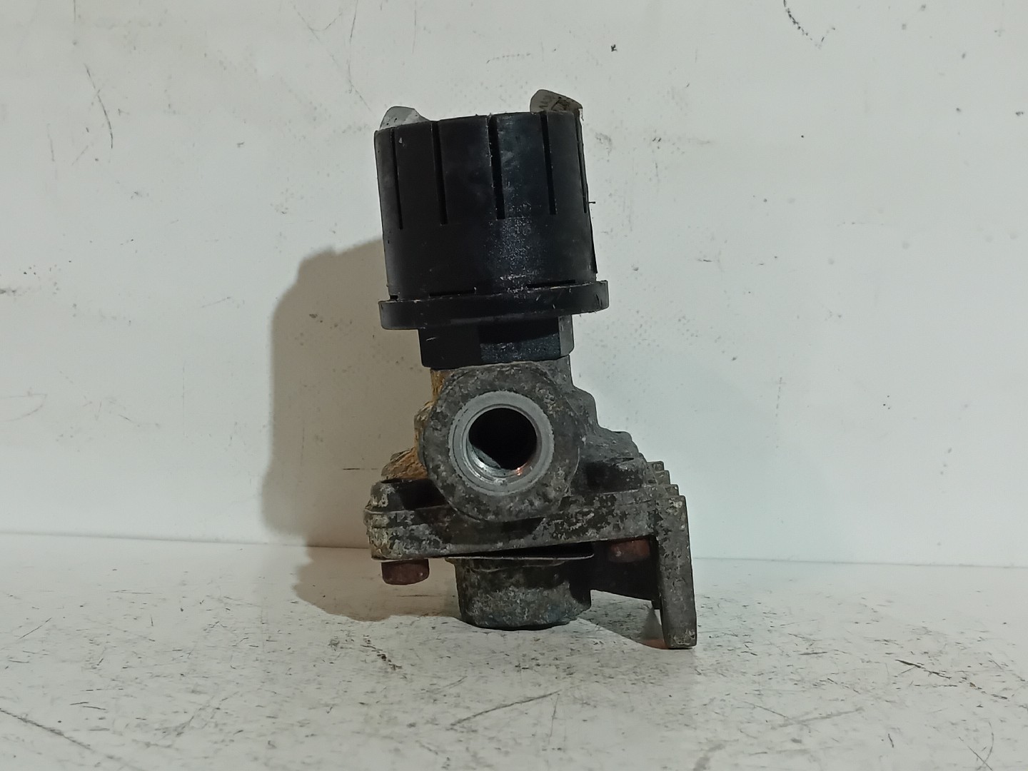 VALVULA SCANIA - Imagem-3