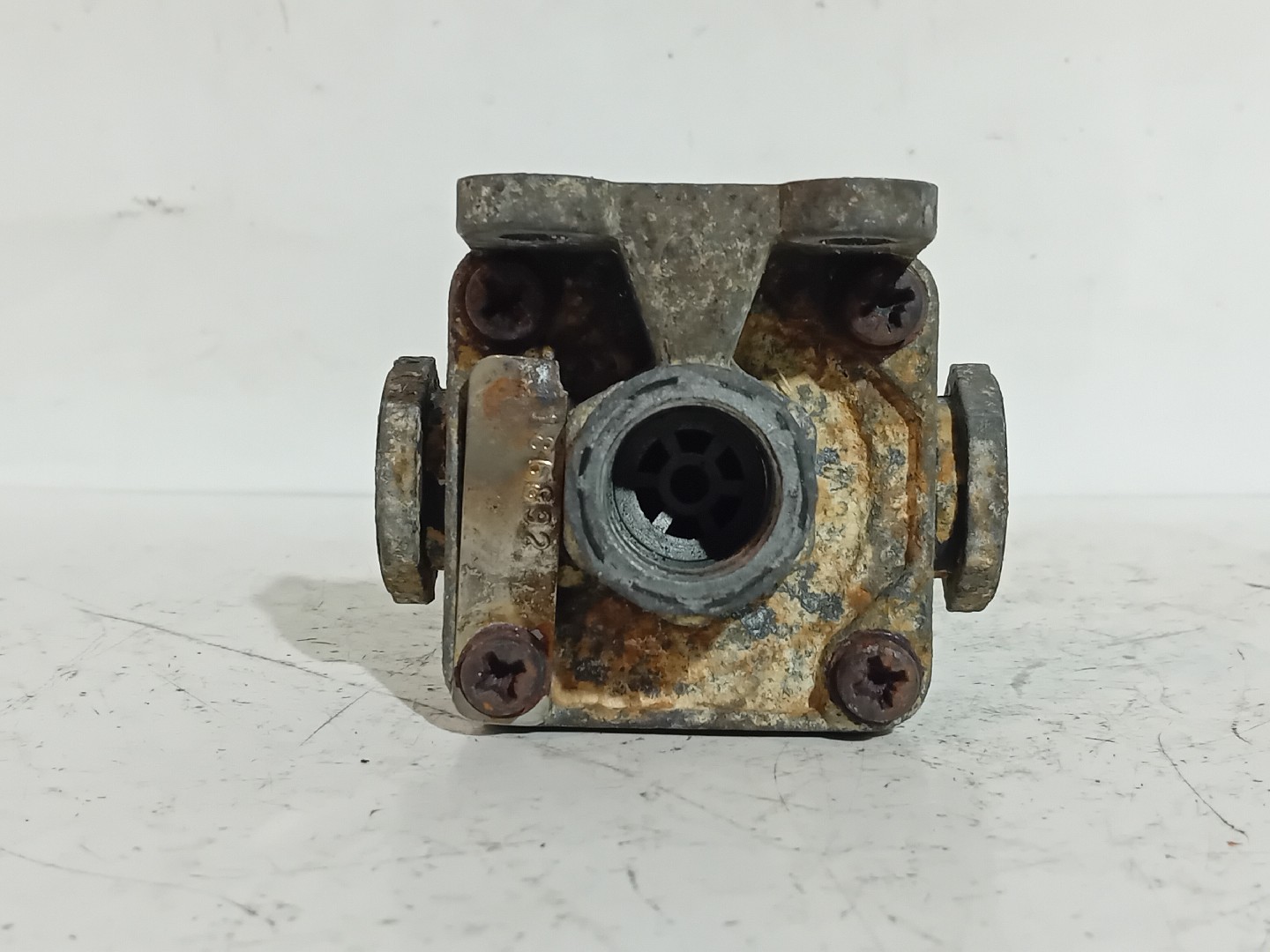 VALVULA SCANIA - Imagem-5