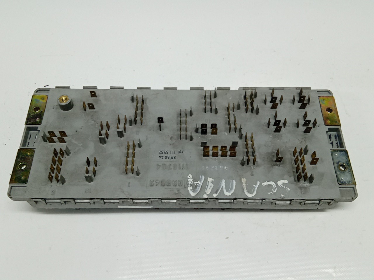 Caixa dos Fusíveis SCANIA P,G,R,T - series | 03 -  Imagem-2