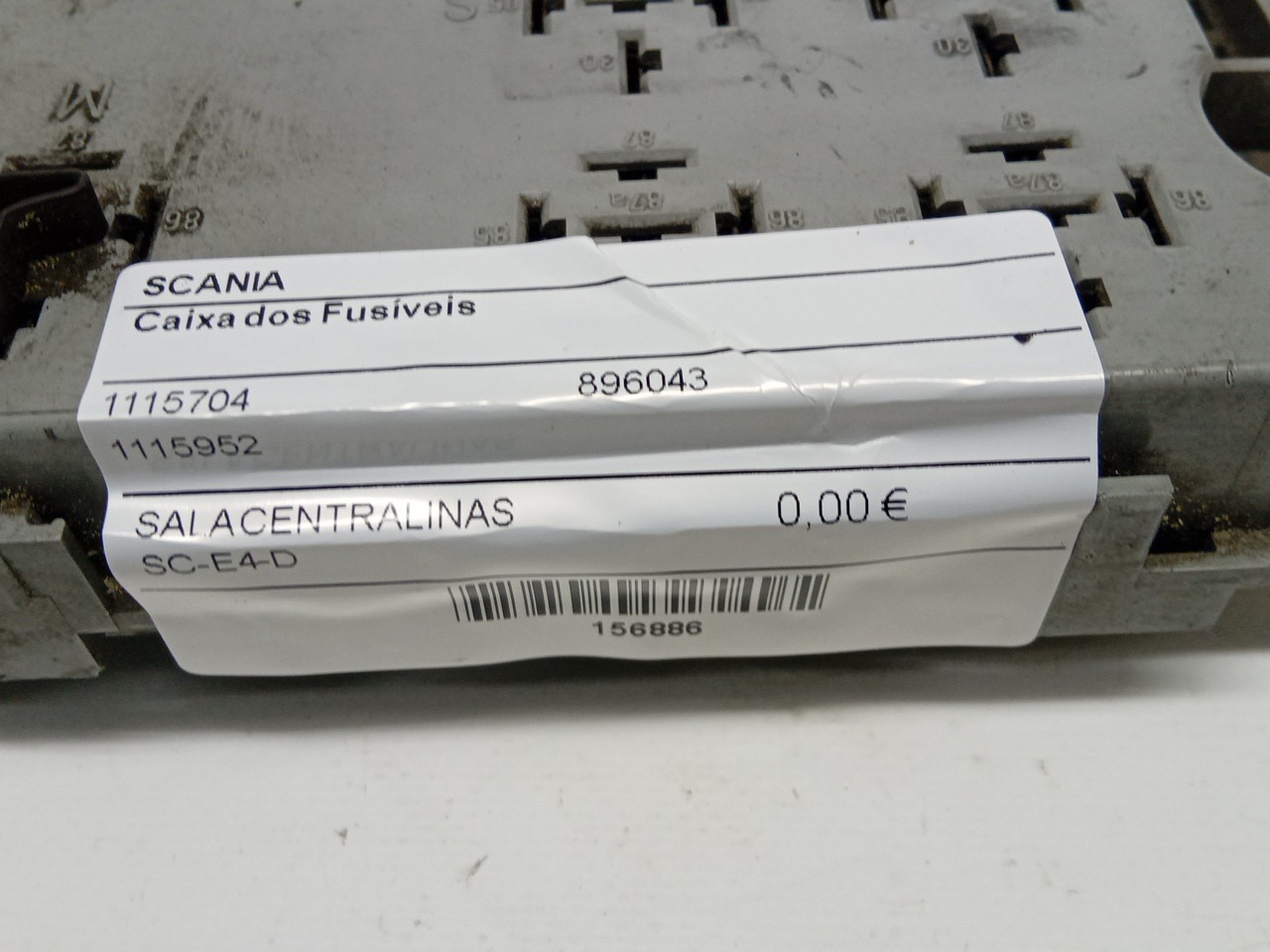 Caixa dos Fusíveis SCANIA P,G,R,T - series | 03 -  Imagem-2