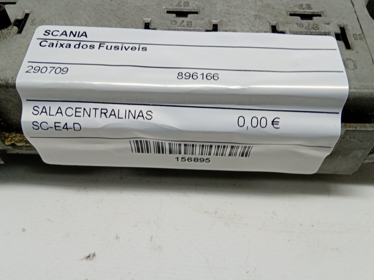 Caixa dos Fusíveis SCANIA P,G,R,T - series | 03 -  Imagem-2
