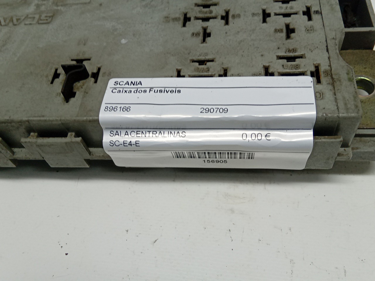 Caixa dos Fusíveis SCANIA P,G,R,T - series | 03 -  Imagem-1