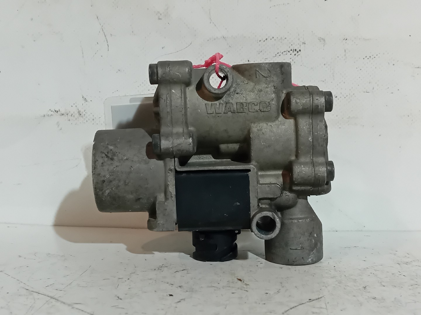 VALVULA SCANIA - Imagem-2