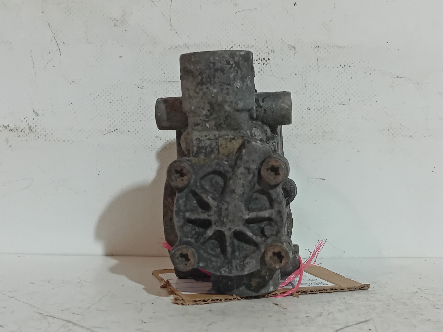 VALVULA SCANIA - Imagem-3