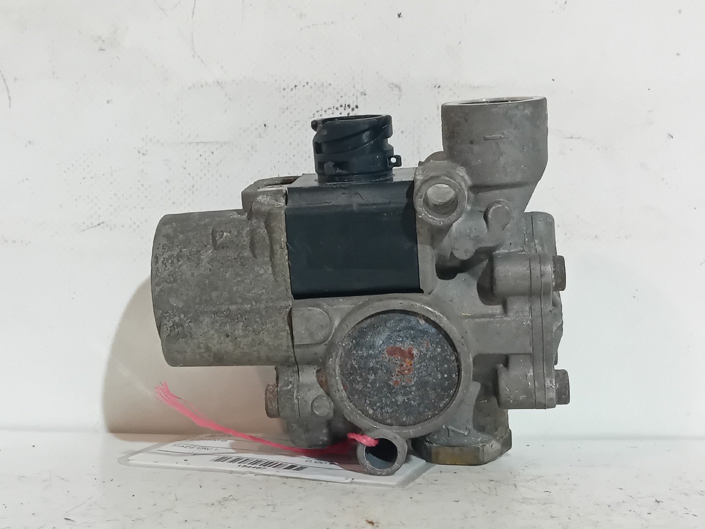 VALVULA SCANIA - Imagem-1