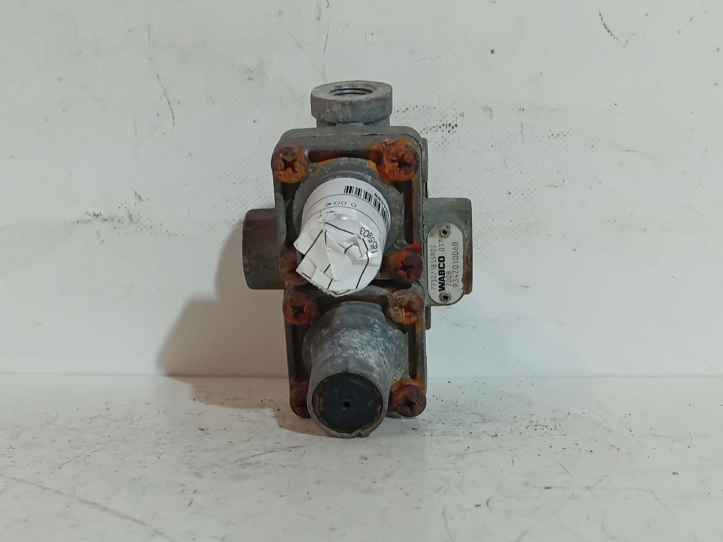 VALVULA SCANIA - Imagem-1