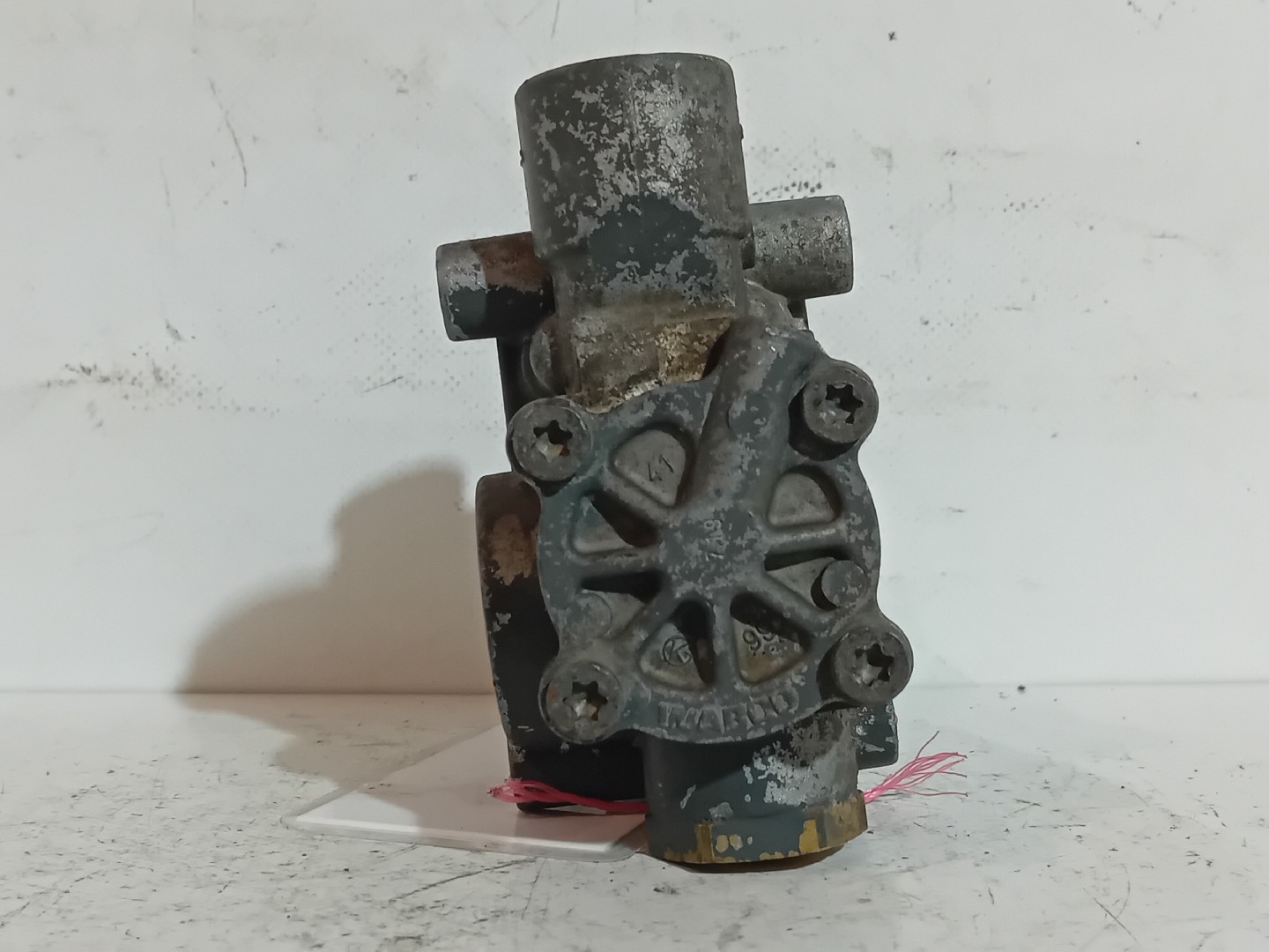 VALVULA SCANIA - Imagem-3