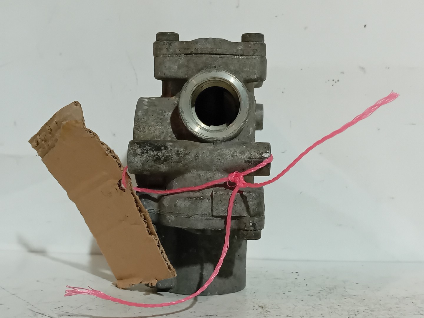 VALVULA SCANIA - Imagem-5