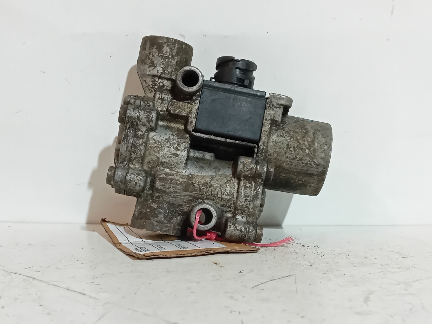 VALVULA SCANIA - Imagem-2