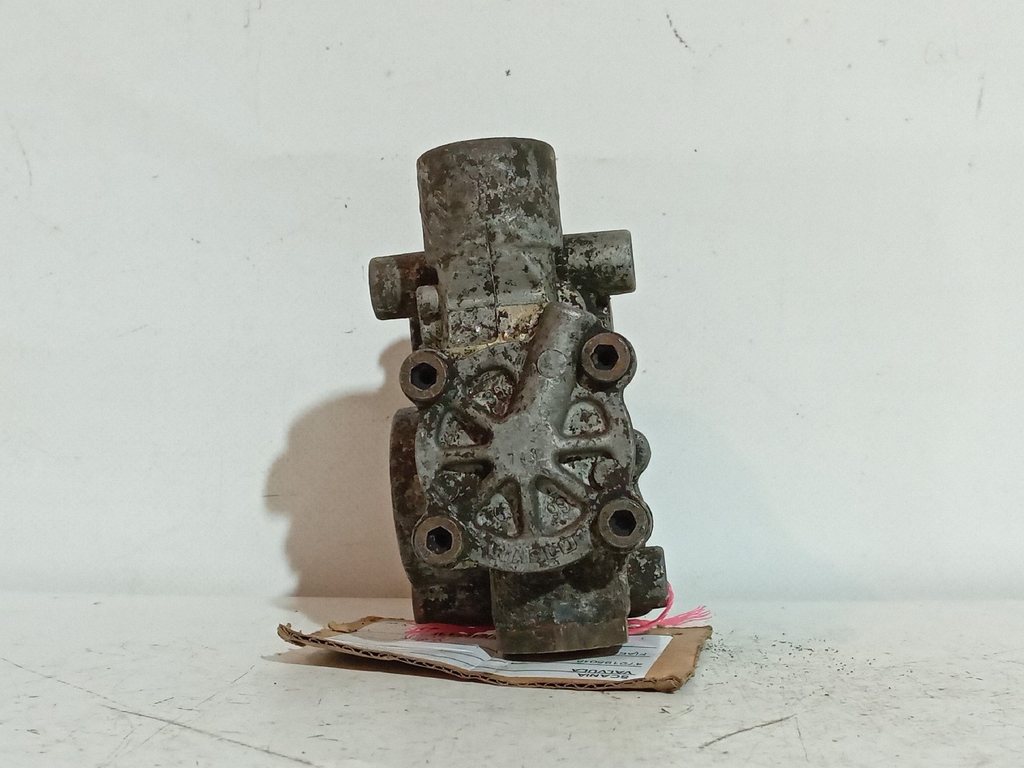 VALVULA SCANIA - Imagem-3