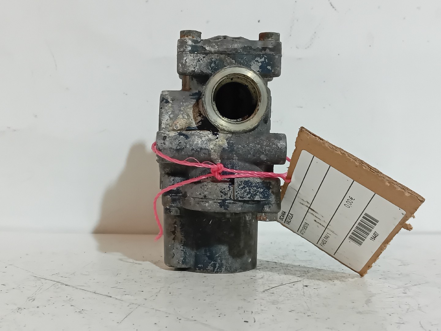 VALVULA SCANIA - Imagem-4