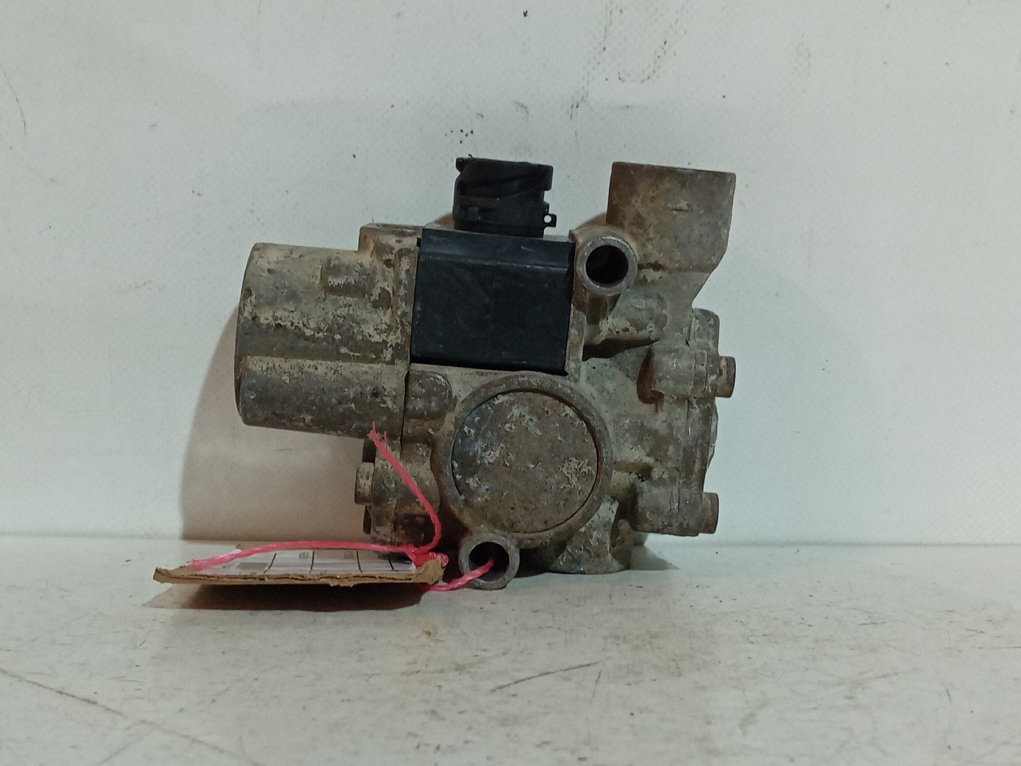 VALVULA SCANIA - Imagem-2