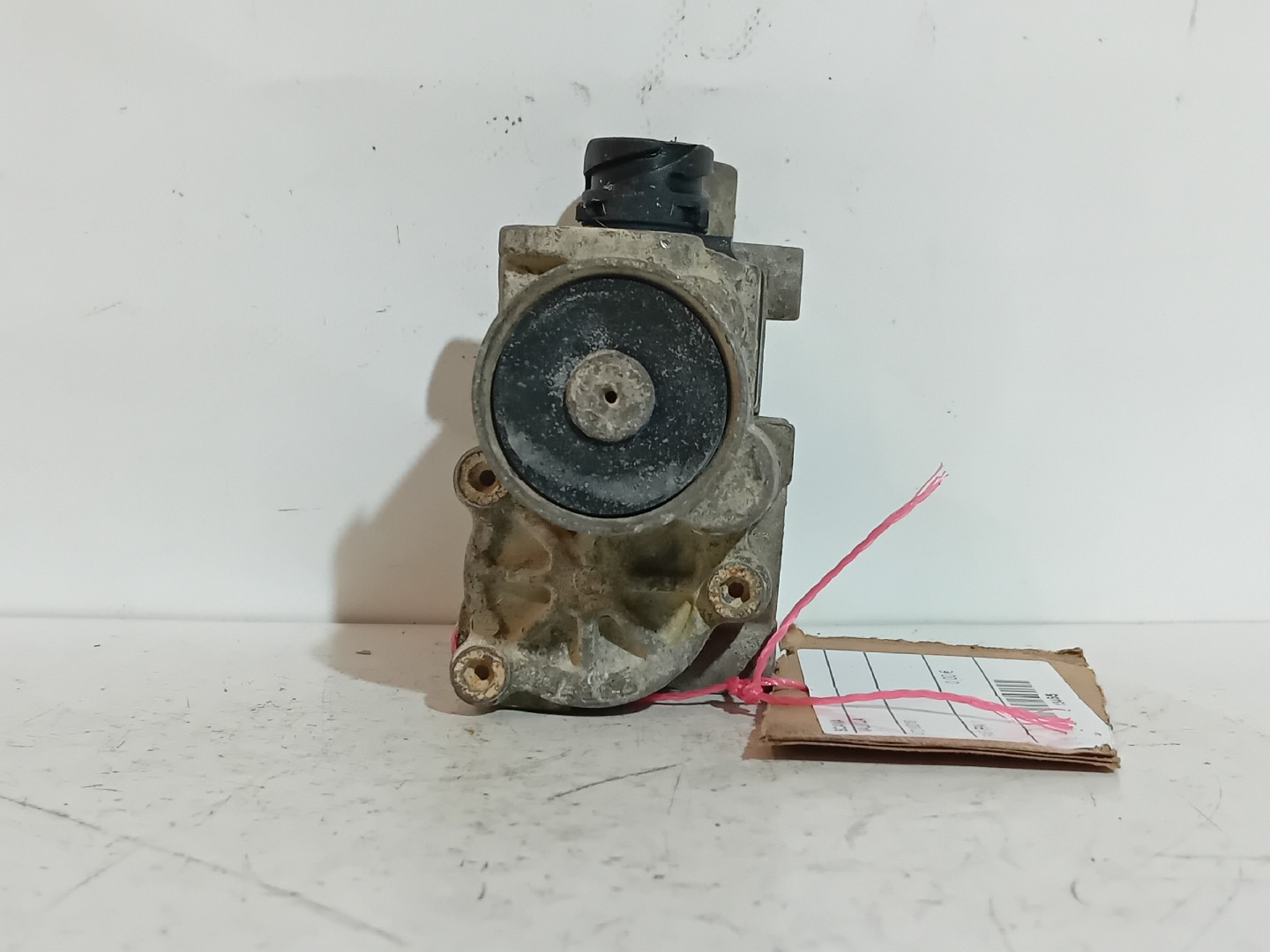 VALVULA SCANIA - Imagem-1