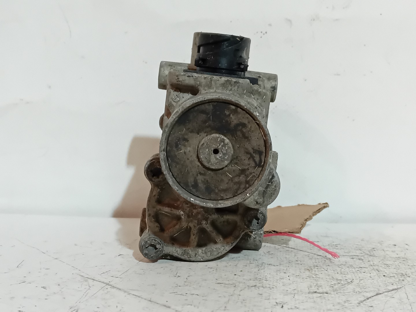 VALVULA SCANIA - Imagem-1