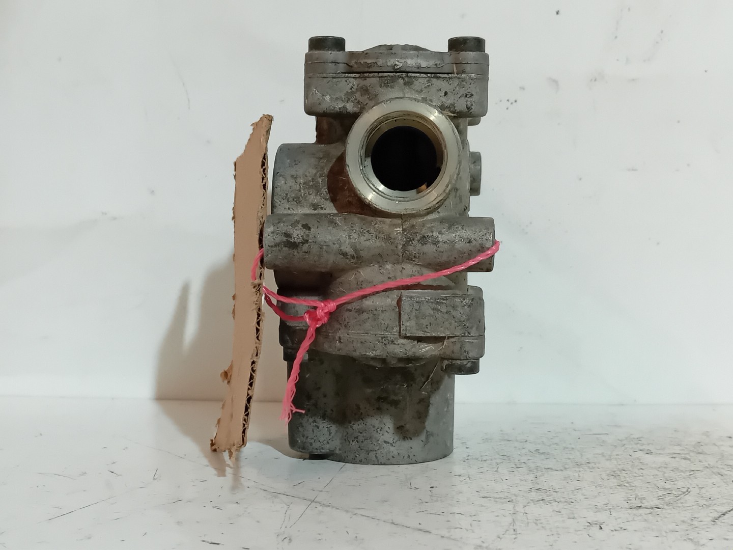 VALVULA SCANIA - Imagem-4