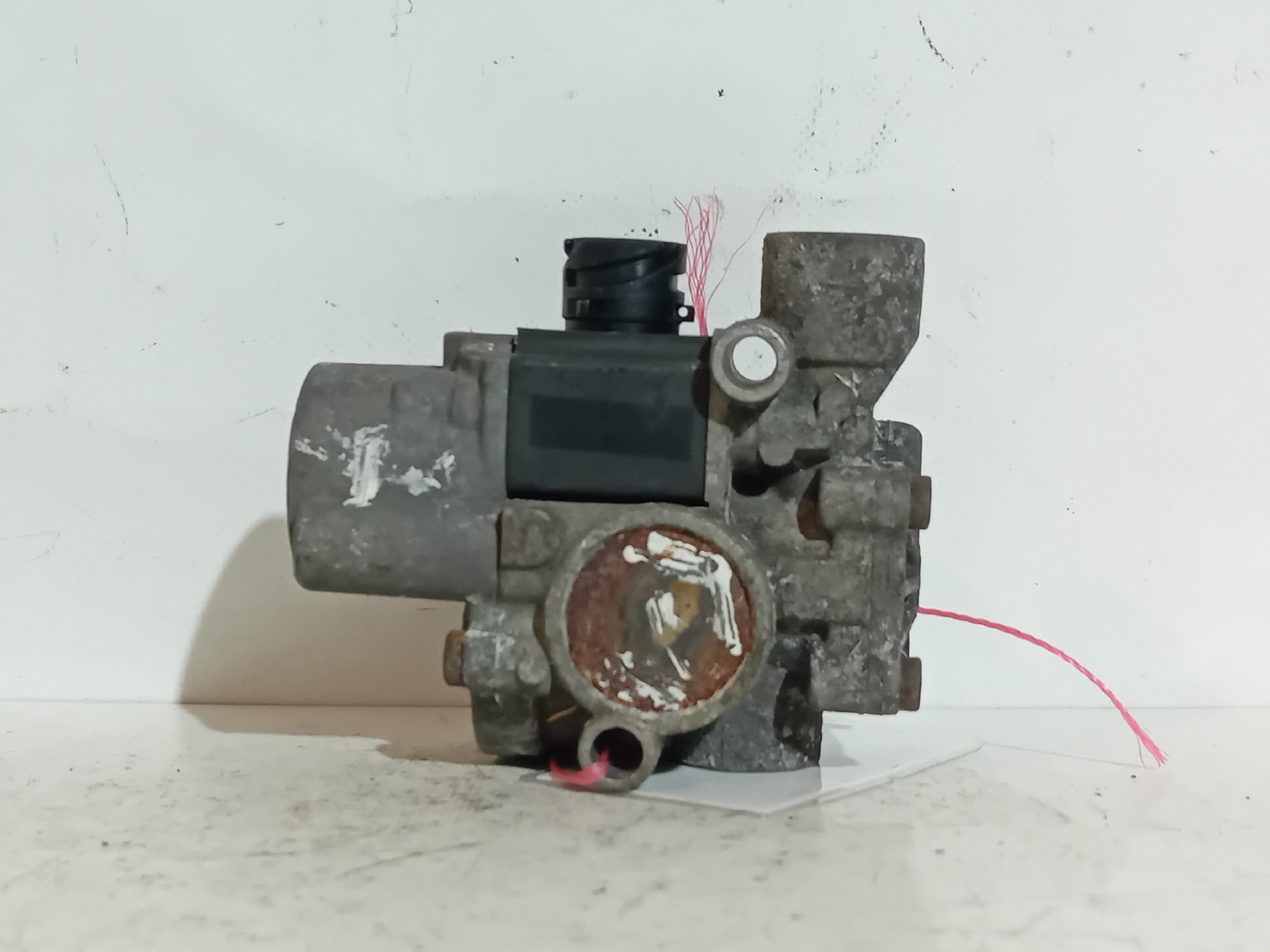 VALVULA SCANIA - Imagem-2