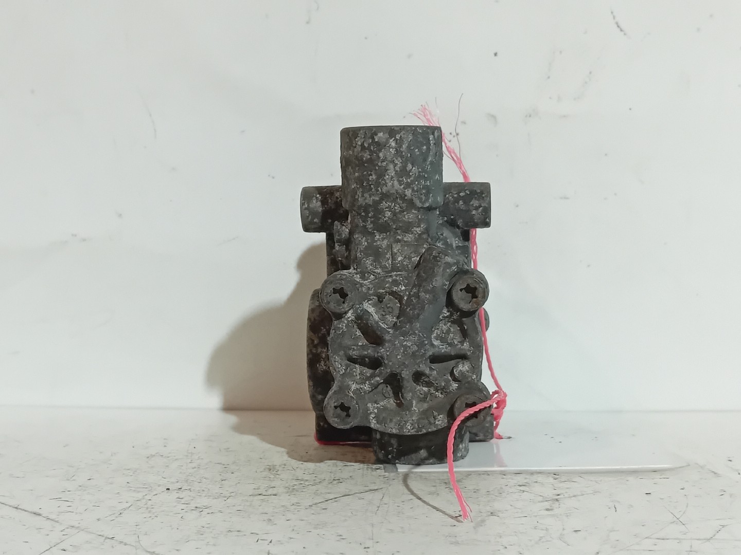 VALVULA SCANIA - Imagem-1