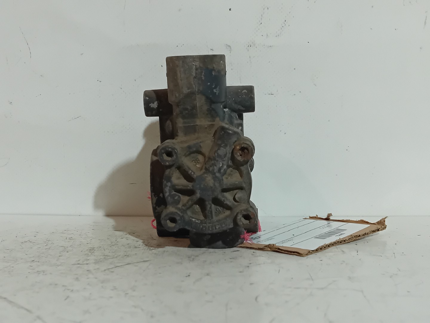 VALVULA SCANIA - Imagem-3