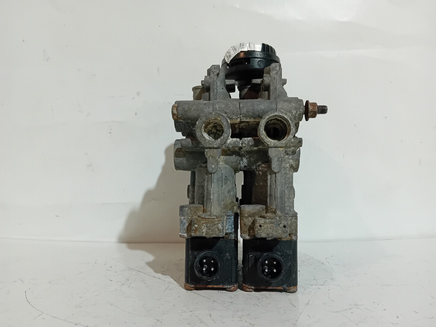 VALVULA SCANIA - Imagem-3