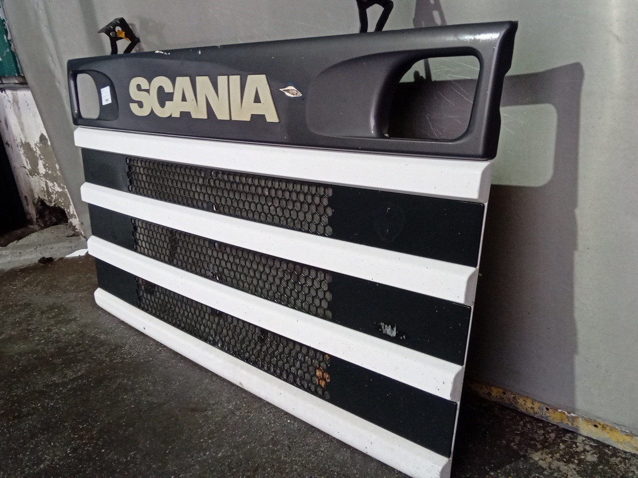 Grelha da Frente SCANIA P,G,R,T - series | 03 -  Imagem-2