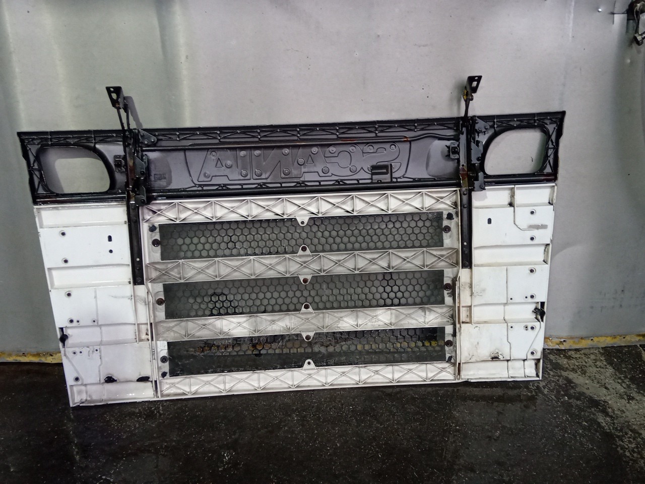 Grelha da Frente SCANIA P,G,R,T - series | 03 -  Imagem-5