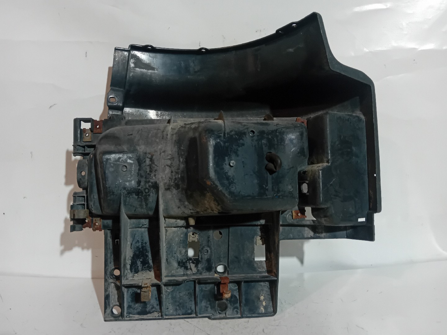 Mascara SCANIA P,G,R,T - series | 03 -  Imagem-1