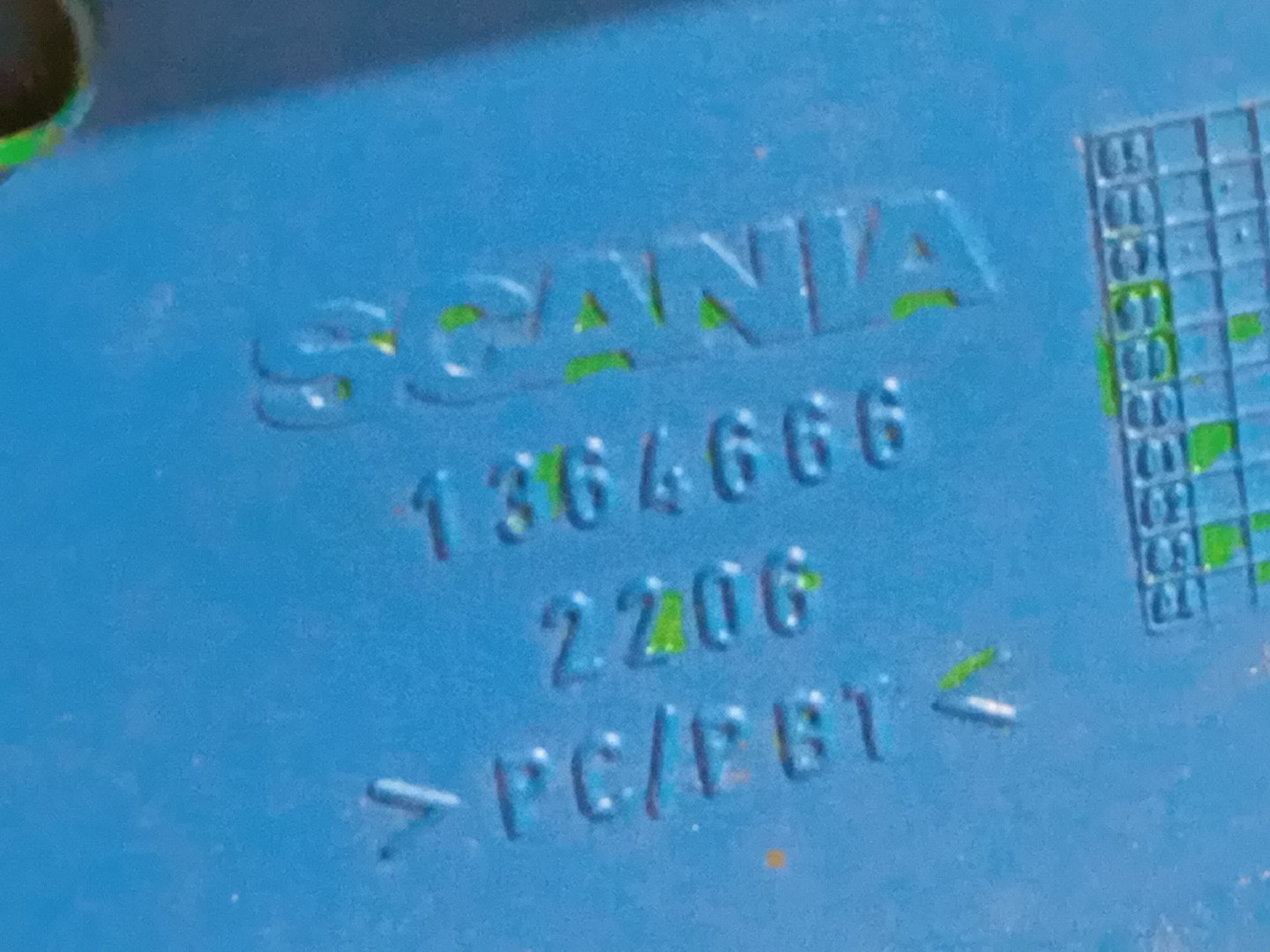 Acabamento Guarda Lamas SCANIA 4 - series | 95 - 04 Imagem-2