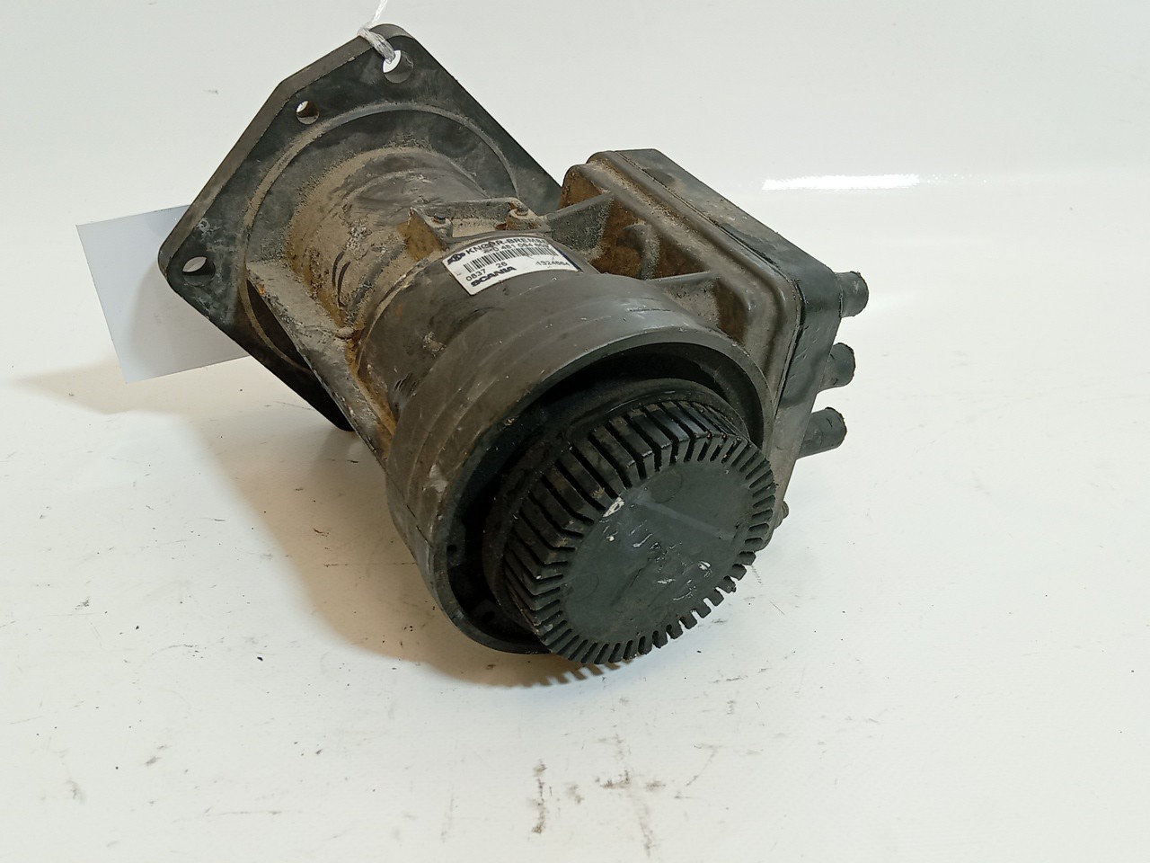 VALVULA SCANIA P,G,R,T - series | 03 -  Imagem-1