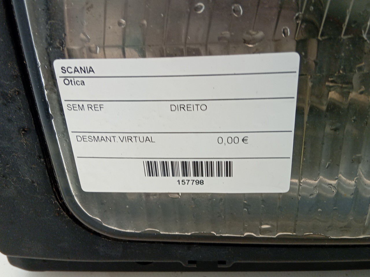 Otica SCANIA P82H  Imagem-4