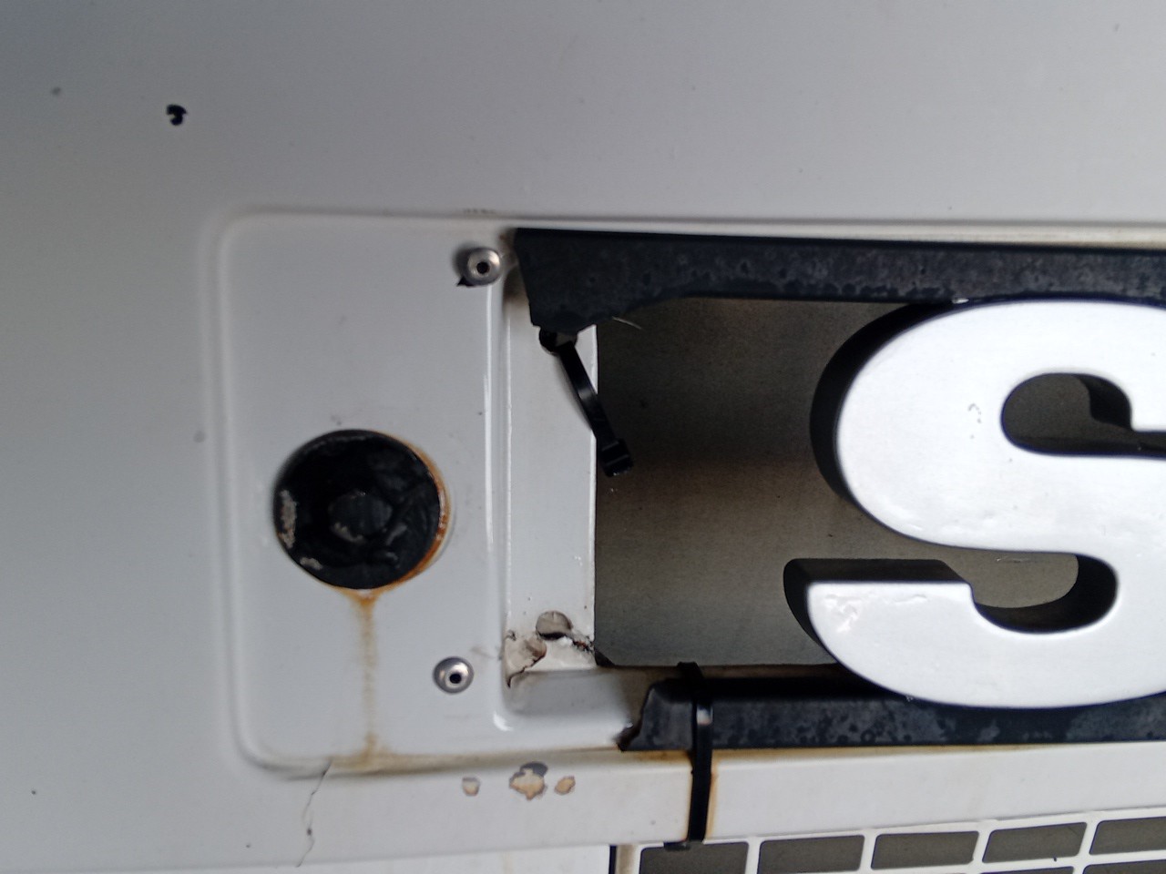 Grelha da Frente SCANIA P82H  Imagem-2