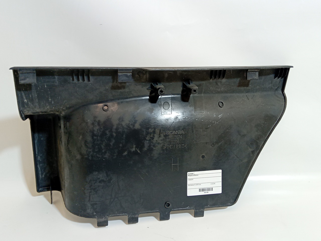 PLASTICO INTERIOR SCANIA P,G,R,T - series | 03 -  Imagem-2