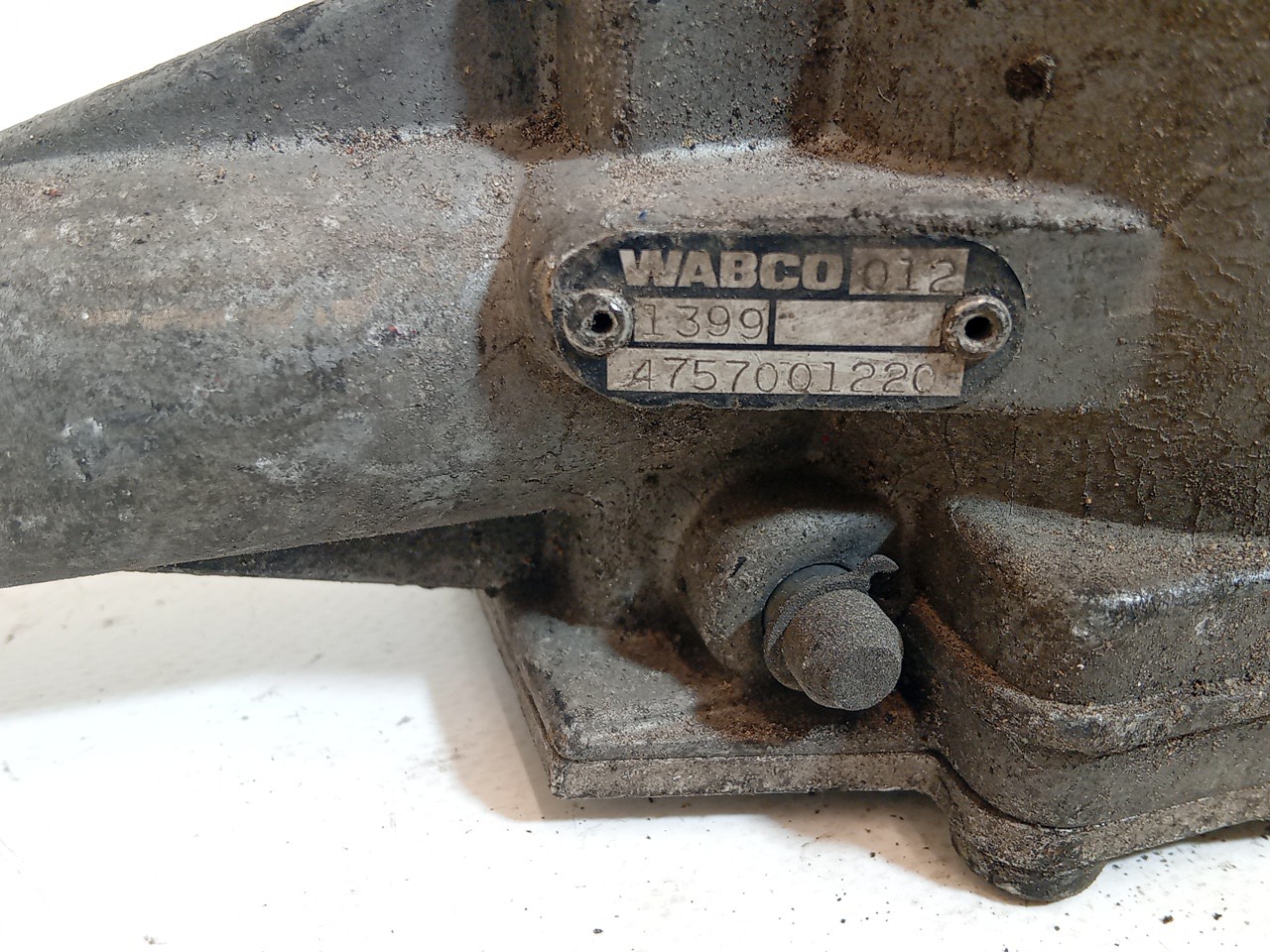 VALVULA SCANIA P,G,R,T - series | 03 -  Imagem-3