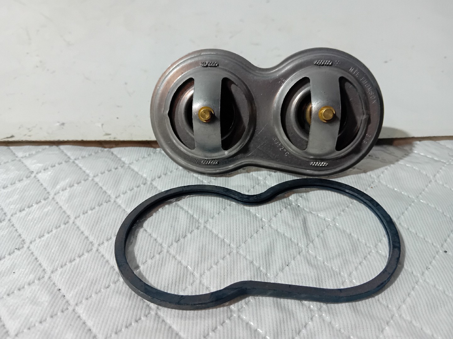 Valvula Termostatica SCANIA - Imagem-2