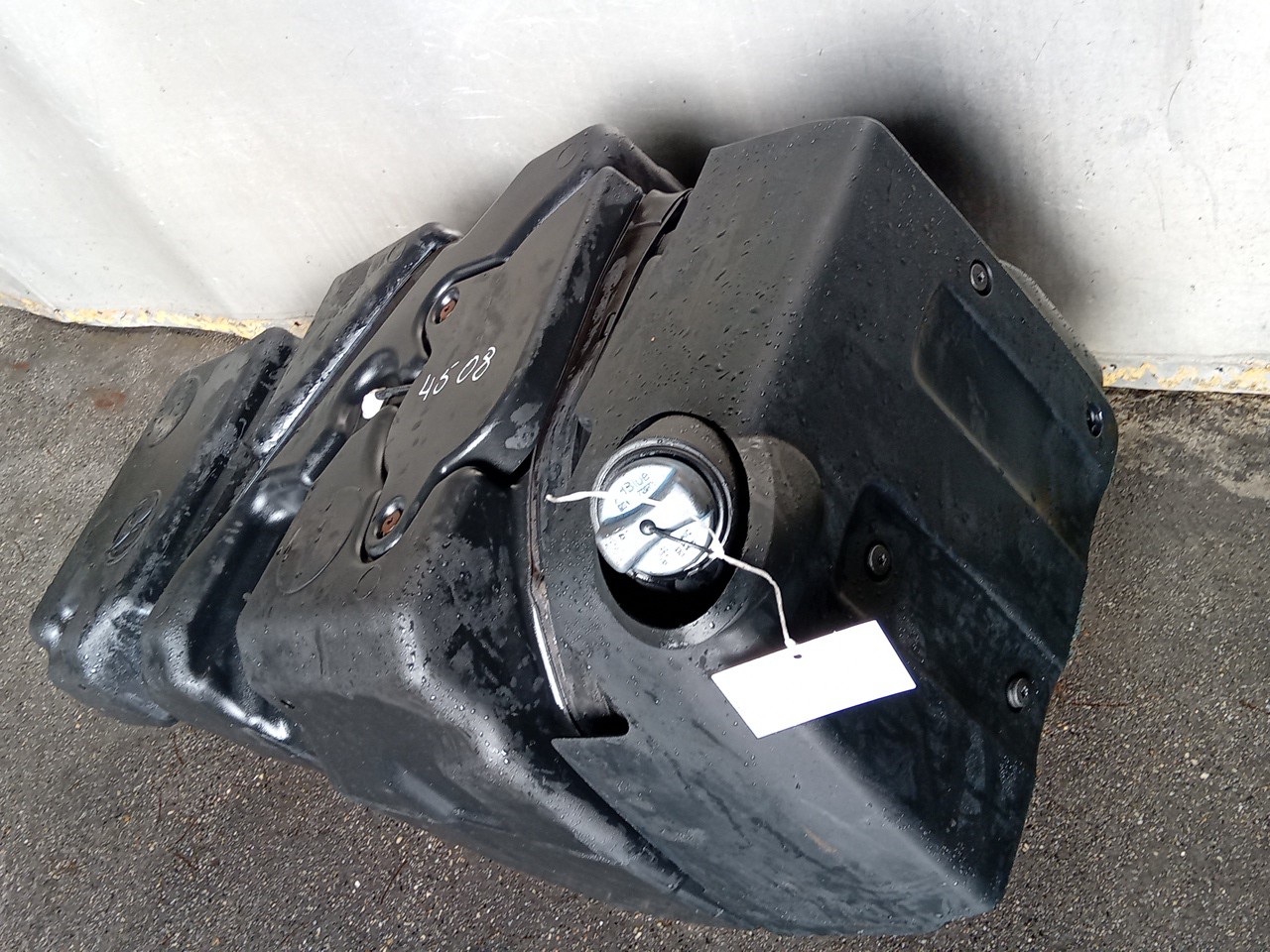 Deposito de AdBlue DAF XF- 106 (2013-2021) Imagem-1