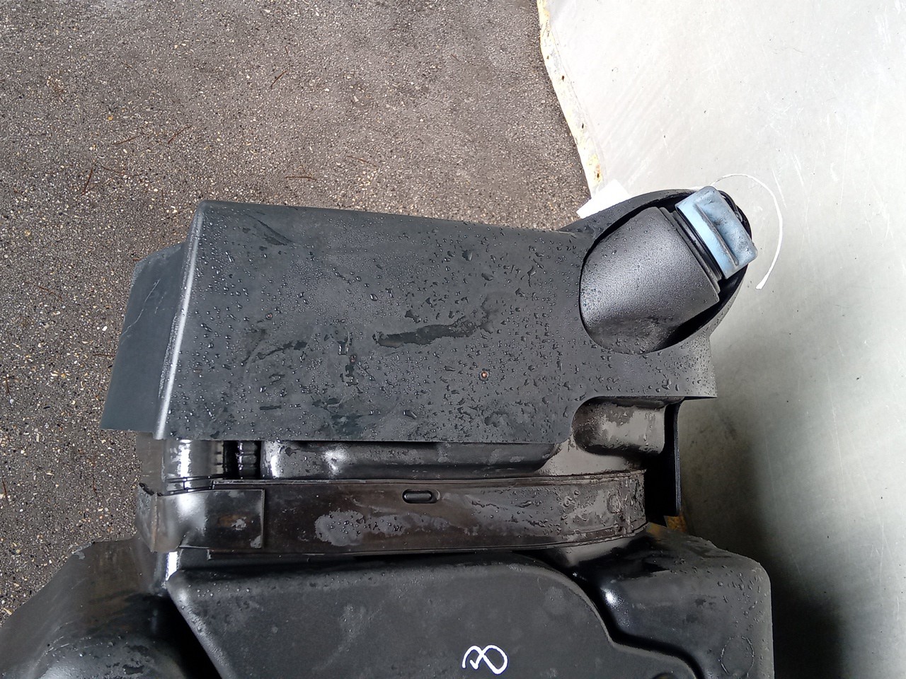 Deposito de AdBlue DAF XF- 106 (2013-2021) Imagem-4