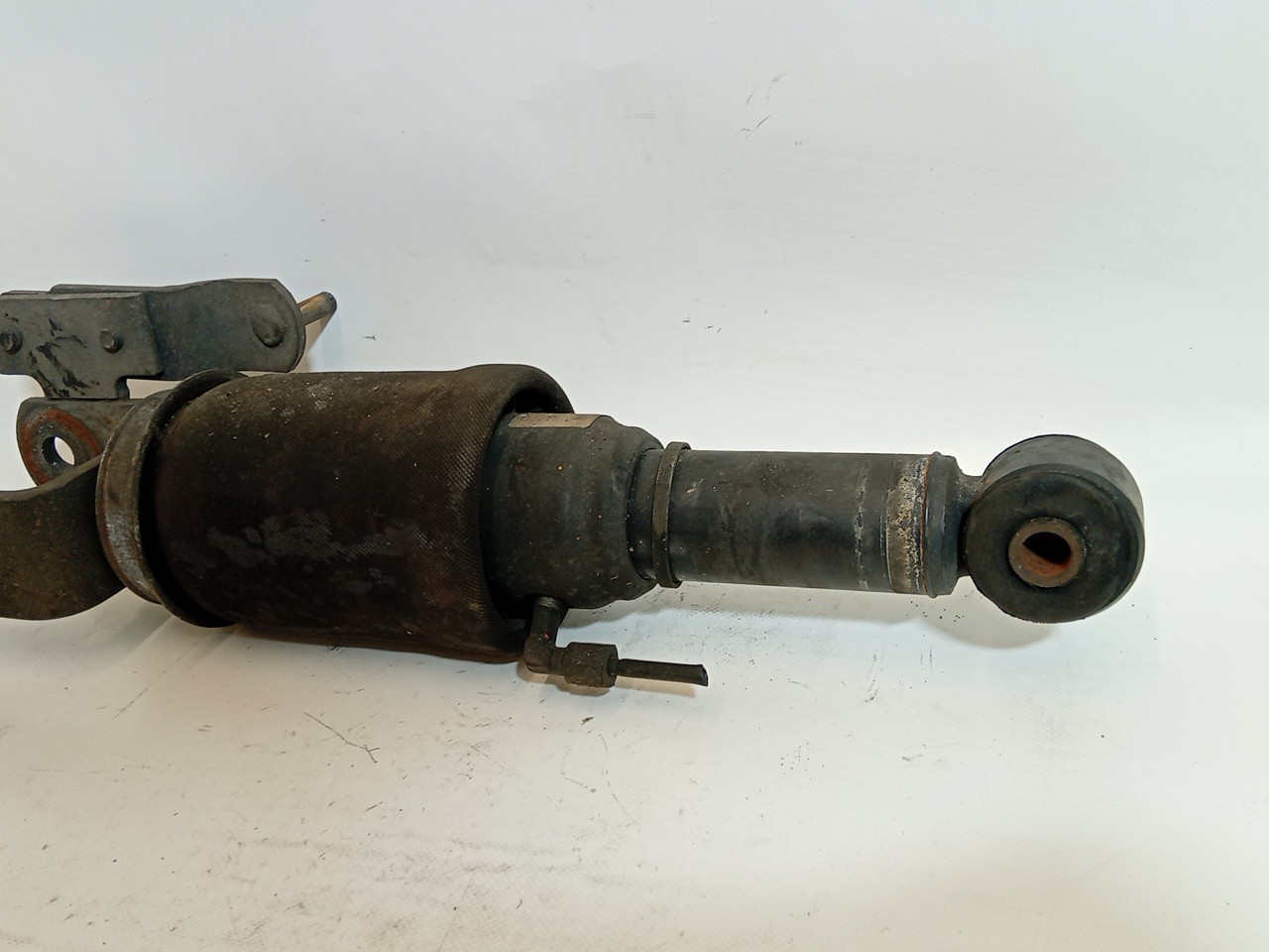 AMORTECEDOR SCANIA P,G,R,T - series | 03 -  Imagem-1