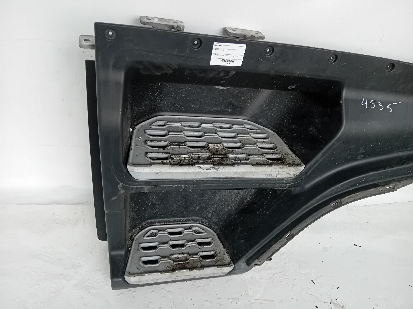 Estribo ESQ FORD F-MAX | 18 -  Imagem-1