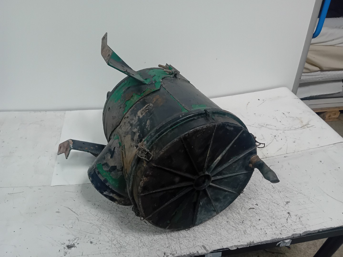 Caixa de Filtro de ar SCANIA 250 Imagem-1