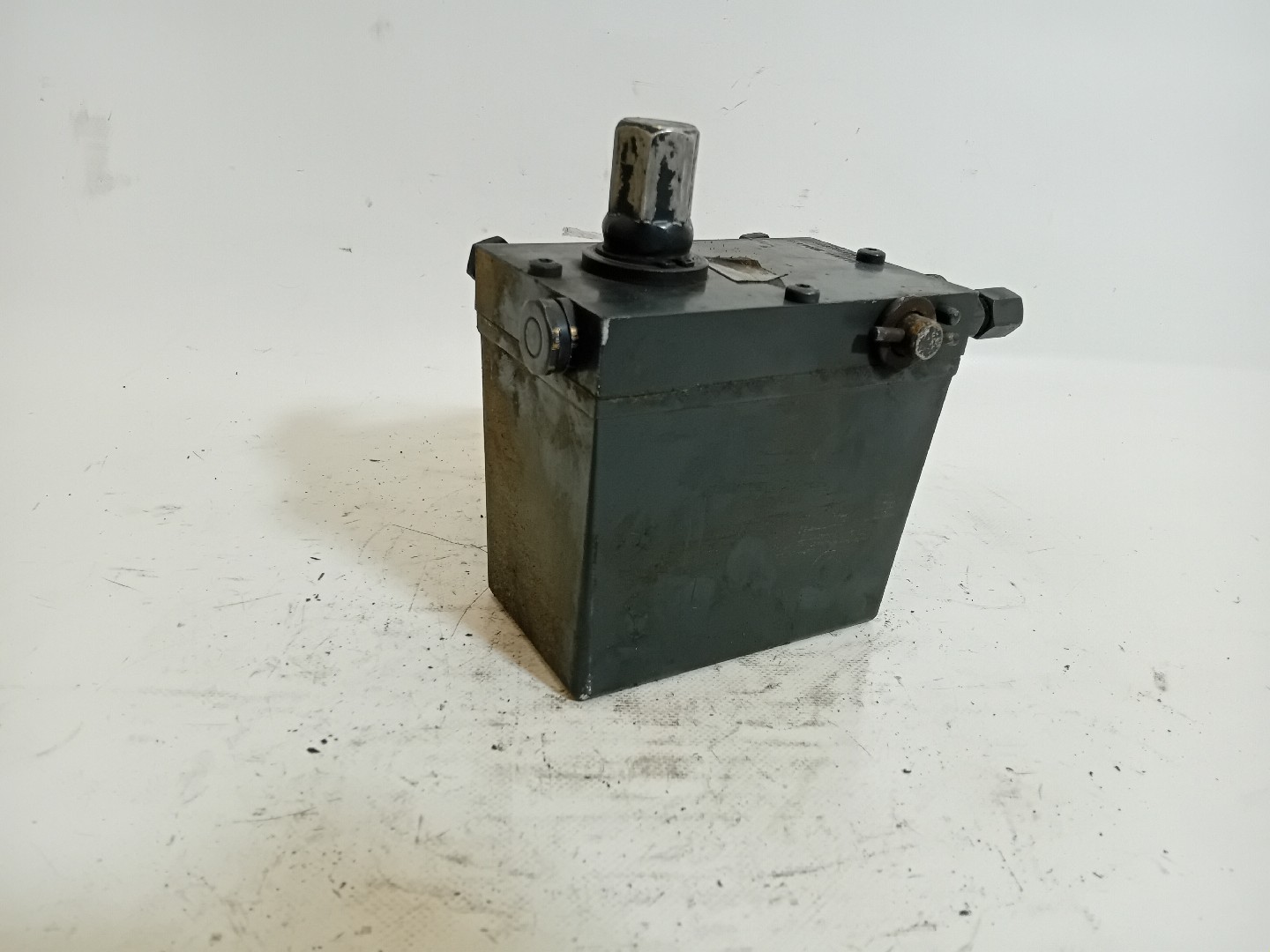 BOMBA DE ELEVAR  CABINE SCANIA P,G,R,T - series | 03 -  Imagem-1