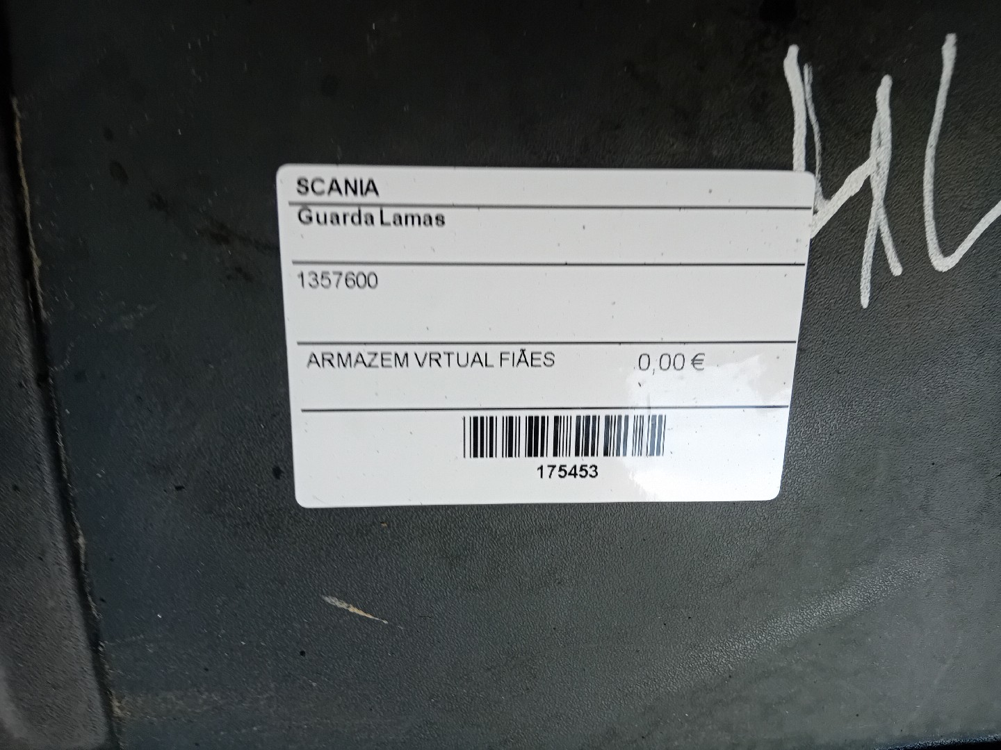 Guarda Lamas SCANIA P,G,R,T - series | 03 -  Imagem-4