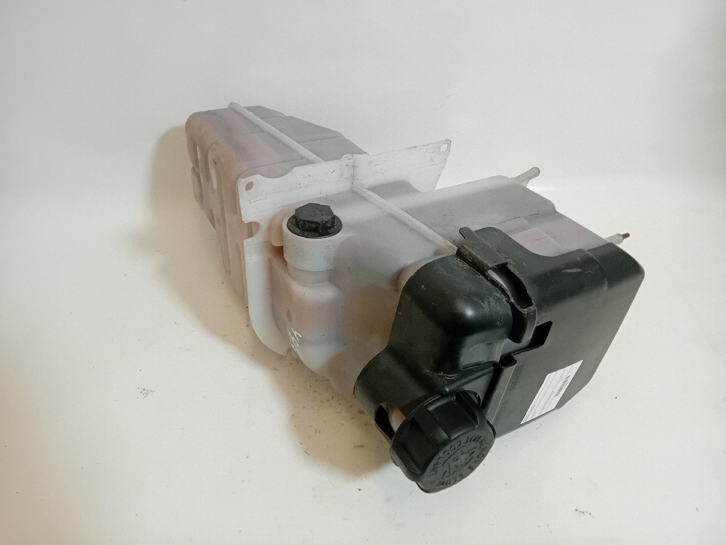 Deposito da Água SCANIA P,G,R,T - series | 03 -  Imagem-1