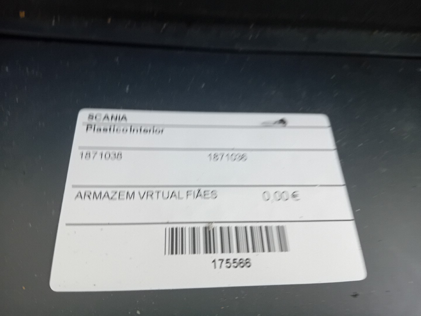 PLASTICO INTERIOR SCANIA P,G,R,T - series | 03 -  Imagem-6