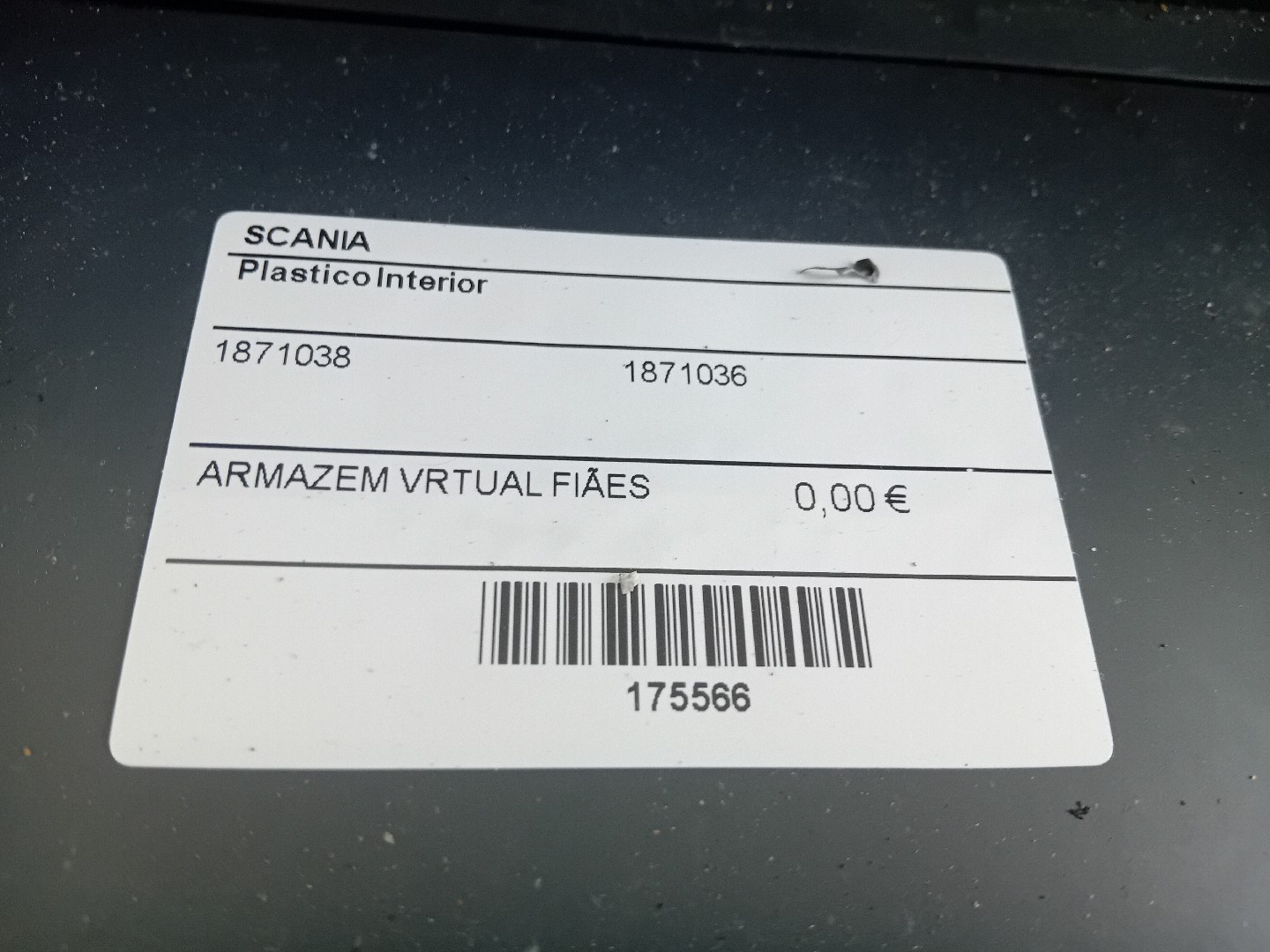 PLASTICO INTERIOR SCANIA P,G,R,T - series | 03 -  Imagem-7