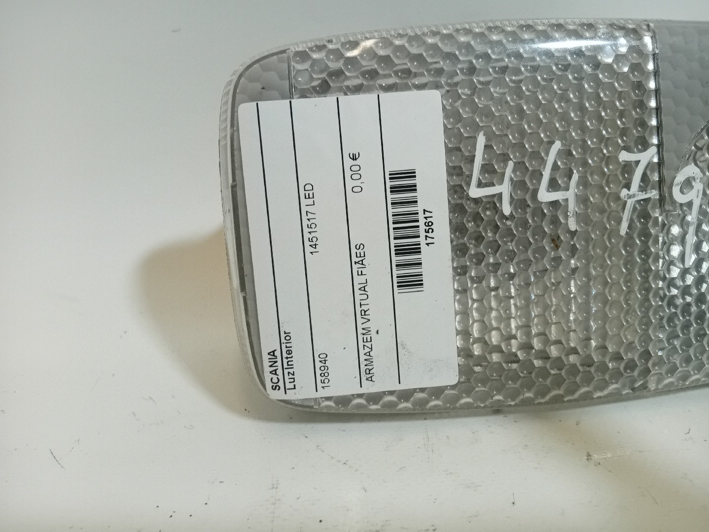 Luz Interior SCANIA P,G,R,T - series | 03 -  Imagem-2