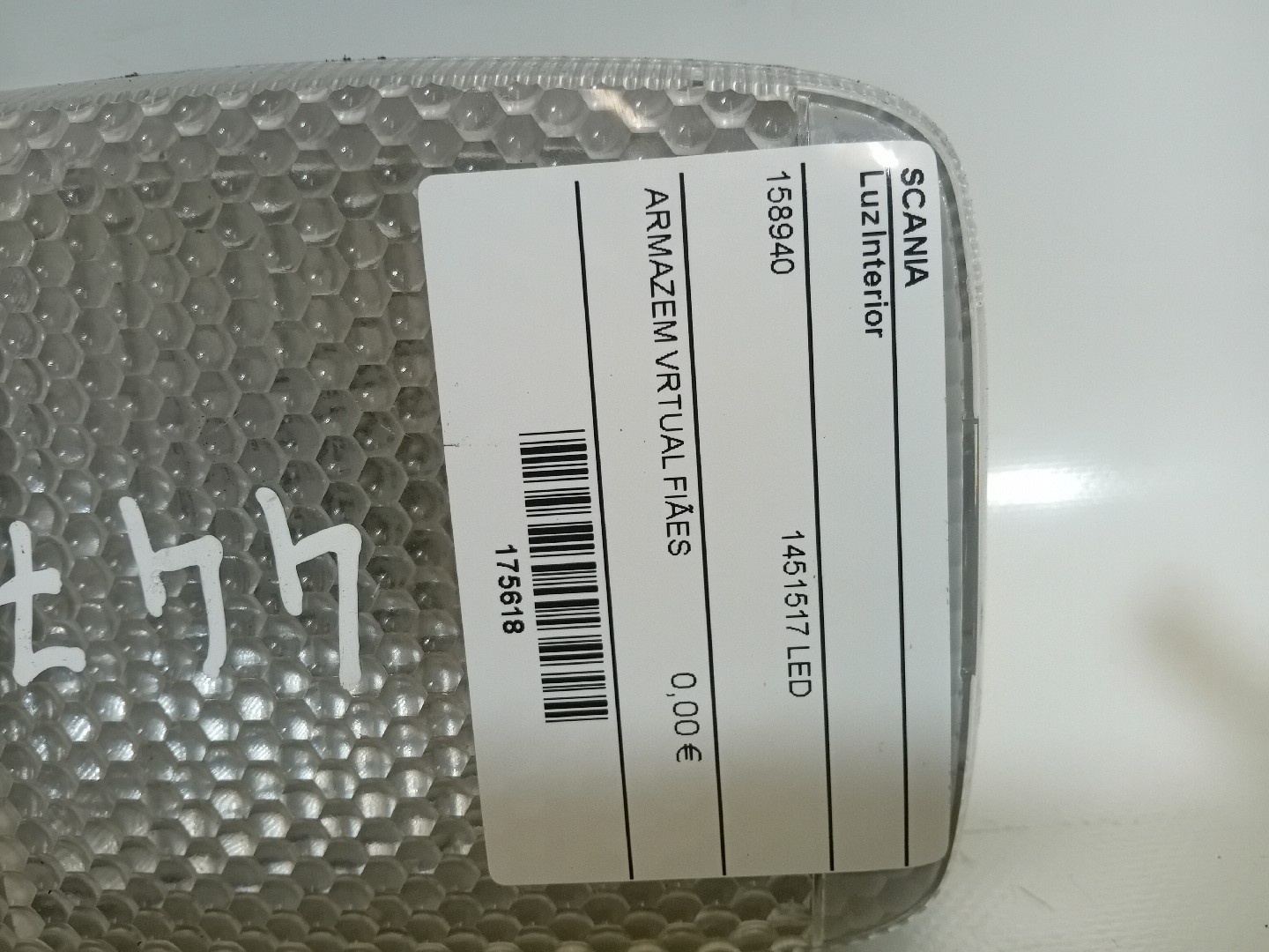 Luz Interior SCANIA P,G,R,T - series | 03 -  Imagem-2