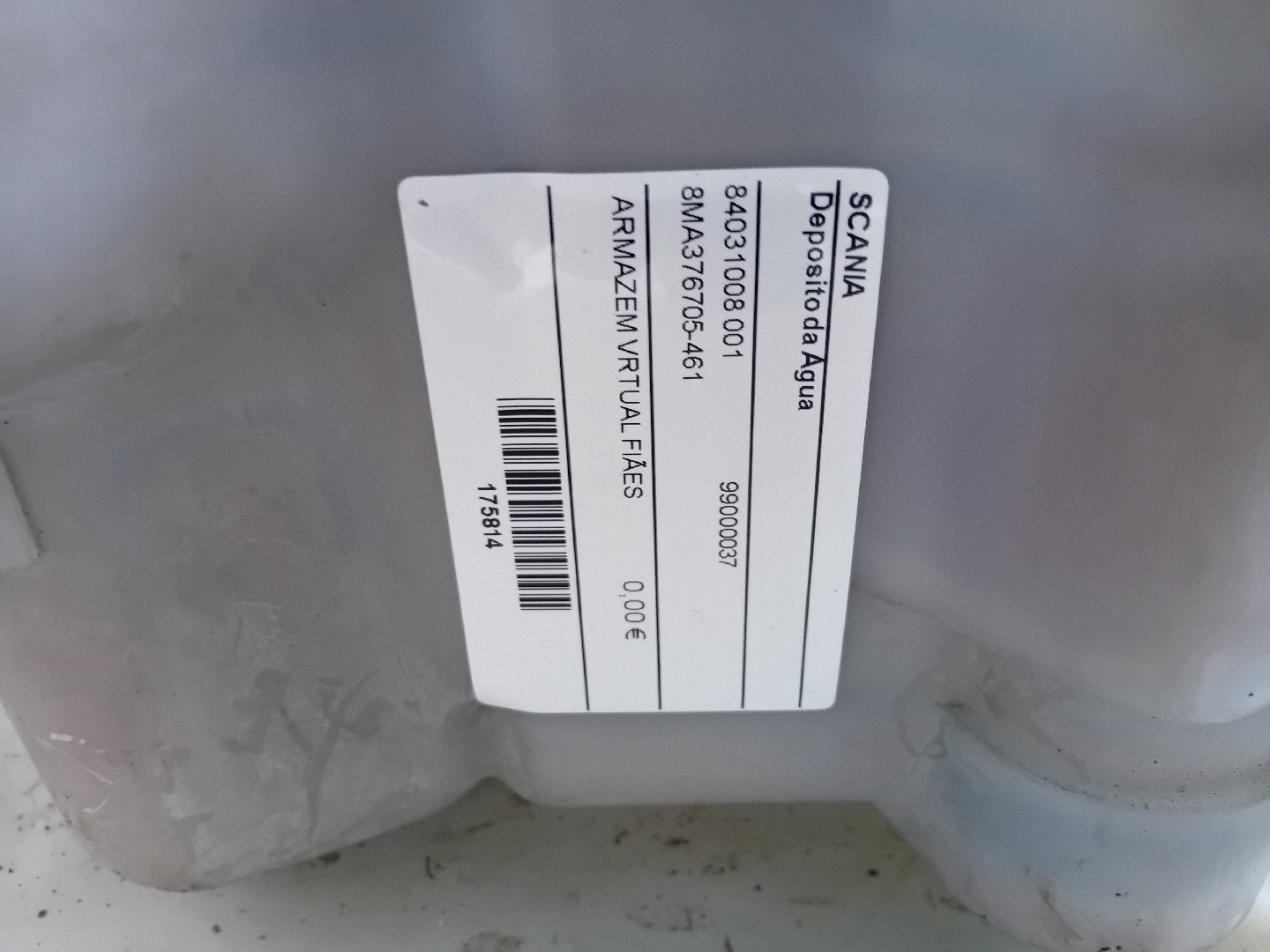 Deposito da Água SCANIA P,G,R,T - series | 03 -  Imagem-4